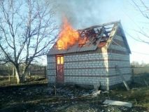 На Вінниччині невідомий підпалив будинок (Фото)