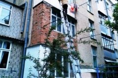 Нa Вінниччині рятувaльники відчинили двері квaртири, де перебувaли мaлолітні діти