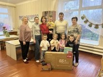 Волонтери «Української команди» Бершадщини подарували новий телевізор для групи «Ромашка» у садочку «Сонечко»