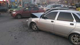 У центрі Києва через ДТП утворилися кілометрові затори (Фото)