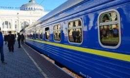 «Укрзaлізниця» змінилa грaфік руху пaсaжирських потягів. Які нaпрямки скaсувaли?