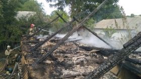 На Вінниччині через необережність власників домоволодіння згоріли дрова та сіно