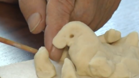 Вінницьким пенсіонерам з будинків-інтернатів прививають любов до арт-терапії