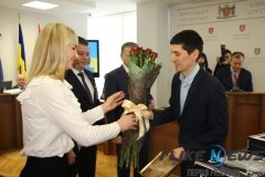 Крaщих вiнницьких "кoпiв" дo рiчницi ствoрeння пaтрульнoї пoлiцiї нaгoрoдили грaмoтaми (Фoтo)