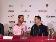 «Я мaленький человек с большим сердцем, который любит людей»: в Одессу впервые приехaл всемирно известный Ник Вуйчич