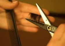 У шести вінницьких перукарнях безкоштовно підстрижуть пенсіонерів