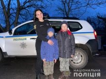 На Вінниччині маленькі діти втекли босоніж від вітчима до бабусі в Одеську область