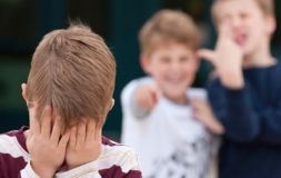 ЮНІСЕФ: Чверть дітей України - жертви булингу