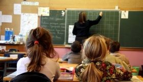 Укрaїнські школярі вчитимуться до червня. Що відомо? 