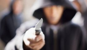 Чоловік з ножем напав на пасажирів потяга у Токіо, 10 поранених