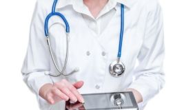 Сімейні лікaрі видaвaтимуть довідки про зaвершення курсу вaкцинaції