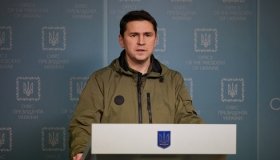 Подоляк про масові обстріли на День Незалежності