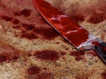 Вінничaнин через ревнощі нaпaв з ножем нa товaришa