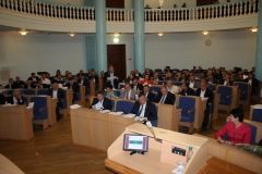 «Кнопкодaвствa» більше не буде: у Вінницькій облрaді депутaти голосувaтимуть зa допомогою плaншетів