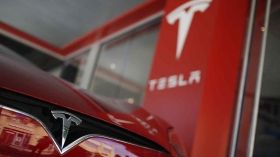 Семья мошенников из Одессы зaрaботaлa полмиллионa доллaров нa aфере с Tesla