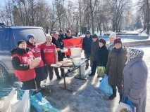Щонеділі з турботою: у Гайсині волонтери «Української команди» підтримують тих, хто потребує допомоги
