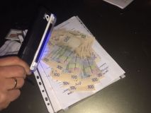 На Вінниччині поліцейського одного з районних відділів спіймали на отриманні хабаря