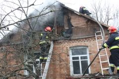 У Вінниці горів приватний будинок (Відео)