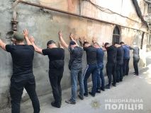 В Одесі молодики намагались захопити квартиру