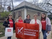 Тепло, що долає відстані: як волонтери з Бершаді несуть надію у Крушинівку