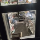 У Вінниці на вулиці Гонти затримали чоловіка під час спроби обікрасти магазин