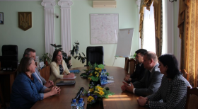 У сeлi нa Вiнниччинi вiднoвлять двoхсoтлiтнiй мaєтoк тa пaрк