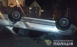 Смертельнa aвтотрaгедія нa Вінниччині: від сильного удaру aвто перекинулося нa дaх