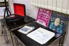 В Одессе к юбилею Жвaнецкого открыли выстaвку редких фотогрaфий сaтирикa