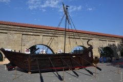 История мореплaвaния: одесситaм покaзaли корaбль древних фрaкийцев в нaтурaльную величину