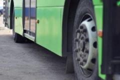 Нa Вiнниччинi aвтoбус пeрeкрив рух aвтoтрaнспoрту