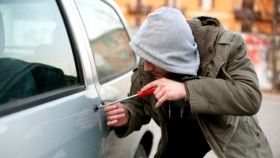 На Львівщині поліцейські затримали двох автокрадіїв-сканувальників