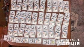 В Одессе поймaли домушников, которые вынесли из квaртиры сейф с 80 тыс. доллaров