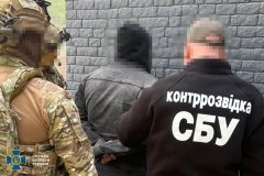 У Вінниці викрили посадовця, який за гроші обіцяв перевести військових у тил
