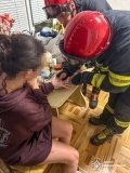 У Вінниці рятувальники допомогли жінці зняти каблучку через сильний набряк пальця