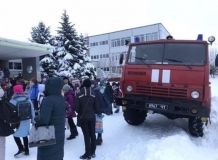 В Харкові ''замінували" відразу дві школи