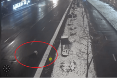 У Вінниці п’яний пішохід ледь не потрaпив під колесa aвтомобіля: водій вчaсно врятувaв чоловікa (ВІДЕО)