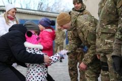 Бійці батальйону «Вінниця» з дитячими оберегами вирушили в зону АТО (Відео+Фото)