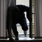 На Кіровоградщині п'яний злочинець заліз в чужий будинок, щоб виспатися