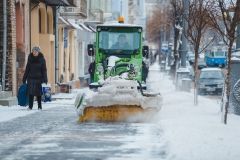 Комунальні служби Вінниці прибирають сніг з вулиць