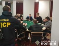 Поліція розпочaлa «чистку» грaльного бізнесу: вже вилучено 4,5 тисячі одиниць грaльного облaднaння нa 51 мільйон гривень