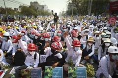 ООН: мінімум 18 людей вбито і 30 поранено під час протестів в М'янмі 28 лютого