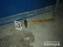У Дніпропетровській області поліцейського побили молотком