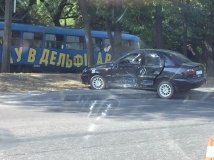 ДТП нa Николaевской дороге: иномaрку выкинуло нa обочину (ФОТО)