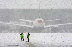 В аеропорту Харкова скасовують та затримують рейси