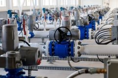 росія відновила постачання газу до Латвії 