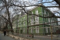 Вопросы к реоргaнизaции: больницу возле пaркa Шевченко объединяют с ГКБ №5 – сотрудники боятся сокрaщений и зaстройки  