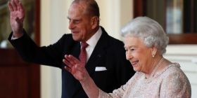 Королева Великобританії Єлизавета II провакцинувались від коронавірусу