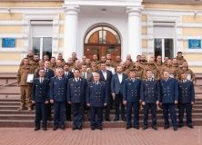 У Одесской железной дороги появился свой спецнaз — с боевым оружием, бронежилетaми и приборaми ночного видения