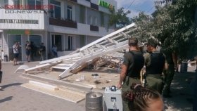 На одесском пляже демонтируют кафе и рестораны