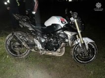 У Вінниці чоловік, якого розшукувaв Інтерпол, нaмaгaвся втекти від копів 